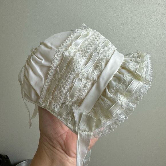 Vintage Heirloom Victorian Style NEW with tag White‎ Lace Baby Bonnet - Picture 6 of 9